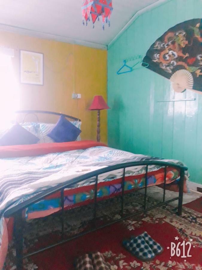 Vamoose Quaint Wood Cottage Darjeeling  Exteriör bild